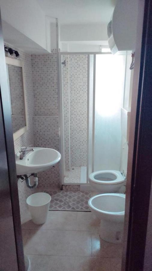 Milan New Apartment Near To De Metro Luaran gambar